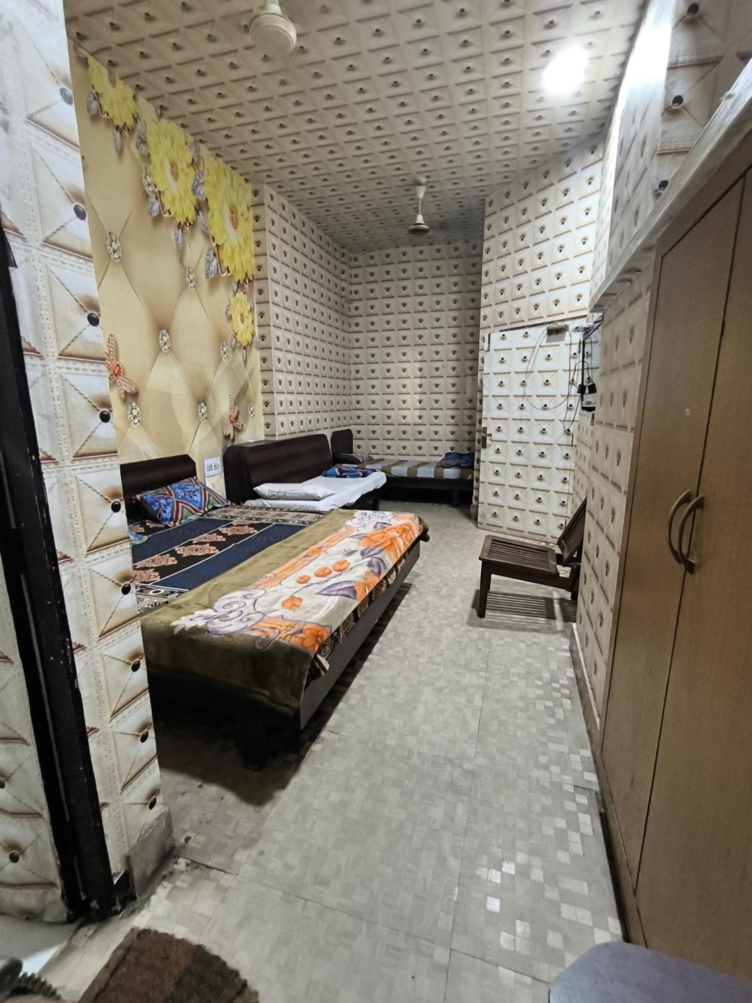 Hotel Jogi Guest House Welcome All Families, Friends, Groups, Couples, Singles Fully Airconditioner, Attach Washrooms, Lift, Wifi, 24 Hours Room Service, Power Backup Amritsar Cameră foto